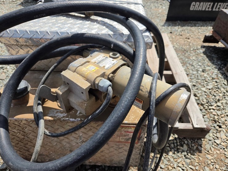 #6450-•-rds-60-gallon-fuel-transfer-tank-w/tool-box-and-pump-image-6