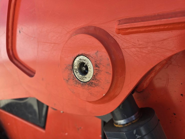 kubota-ssv75-image-23
