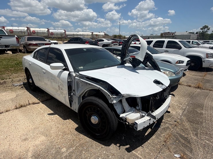 #76-•-2018-dodge-charger-image-2