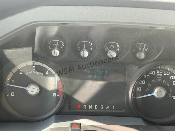 2015-ford-f550-image-22