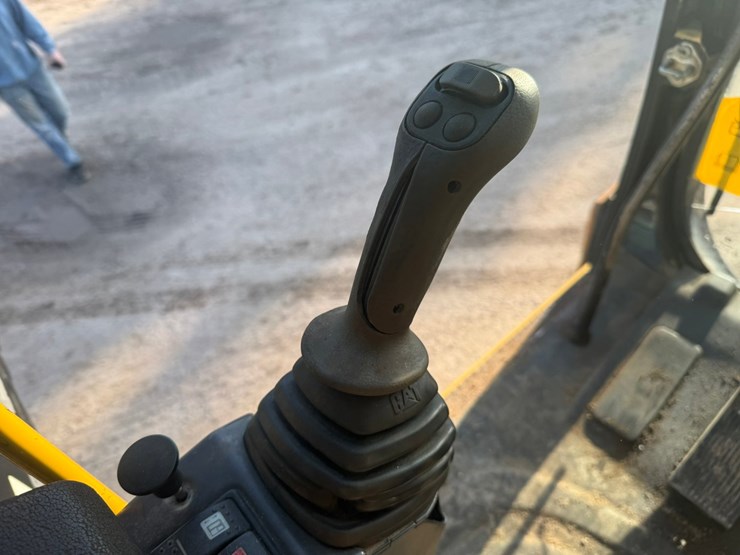 #1298-•-caterpillar-m318d-material-handler-image-54