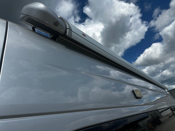 #2492-•-2014-mercedes-benz-airstream-motorhome-image-15