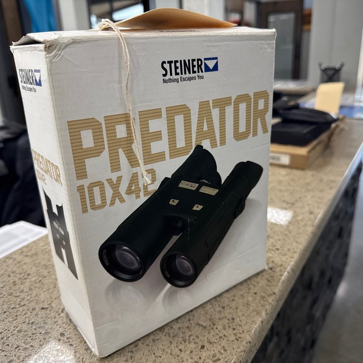 #47197 • Steiner Predator 10x42 Binoculars INV#47197