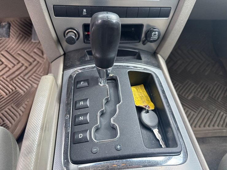 2006-jeep-grand-cherokee-image-41