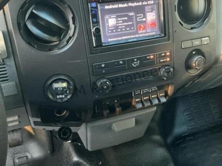2012-ford-f550-image-24