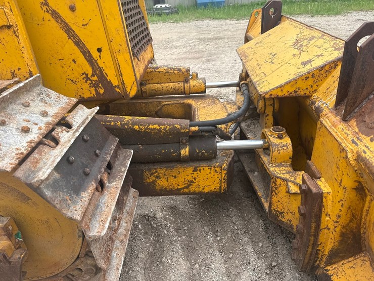 john-deere-450e-image-40
