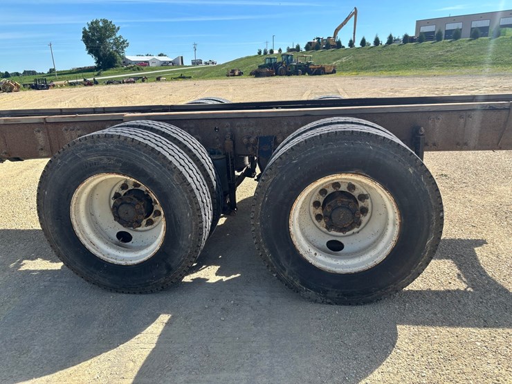 #2160-•-2000-mack-cxn-613-vision-cab-chassis-image-89