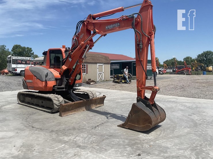 2009-kubota-kx080-3-image-6