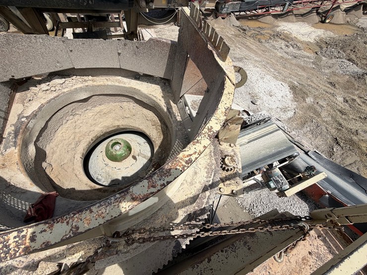 #1757-•-2005-mestco-hp4000-crusher-image-62