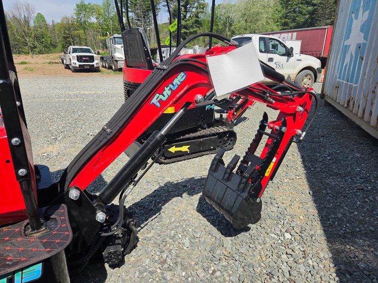 #5014-•-unused-future-ft13-mini-excavator-image-12