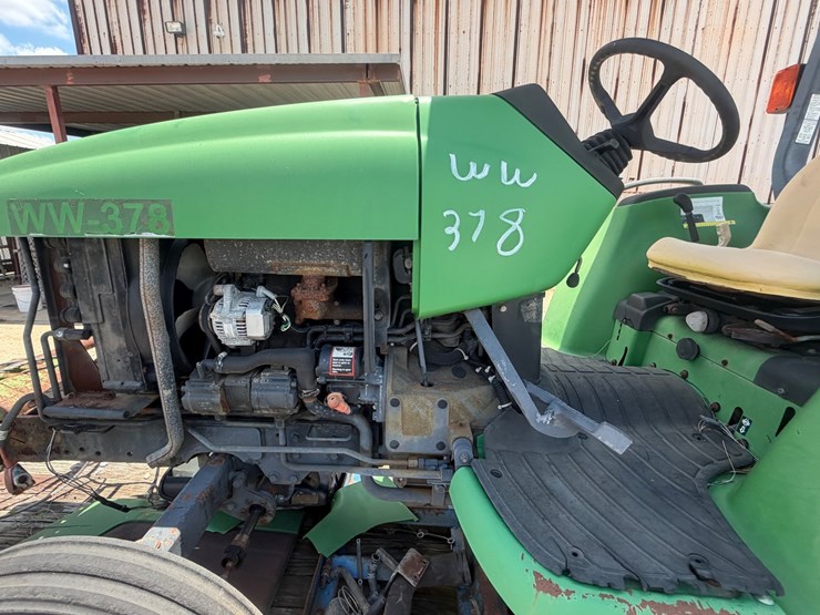 #91-•-john-deere-tractor-image-9