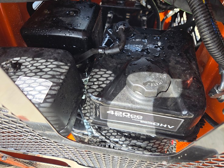 #5049-•-2026-36c-mini-skid-steer-image-21