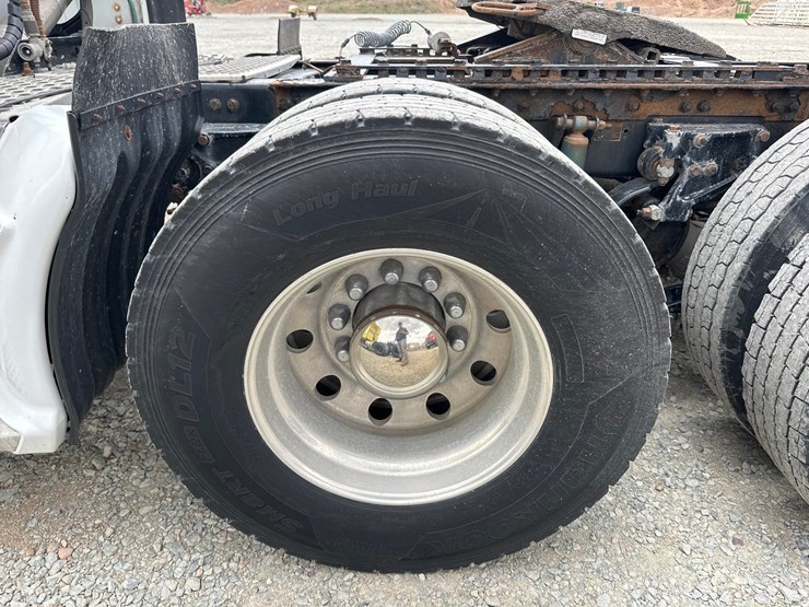 2014-kenworth-t660-image-68
