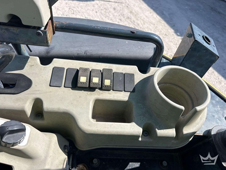yanmar-vi035-6a-mini-excavator-image-13