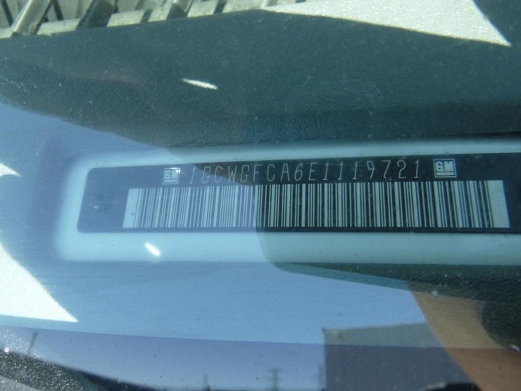 2014-chevrolet-express-2500-image-16