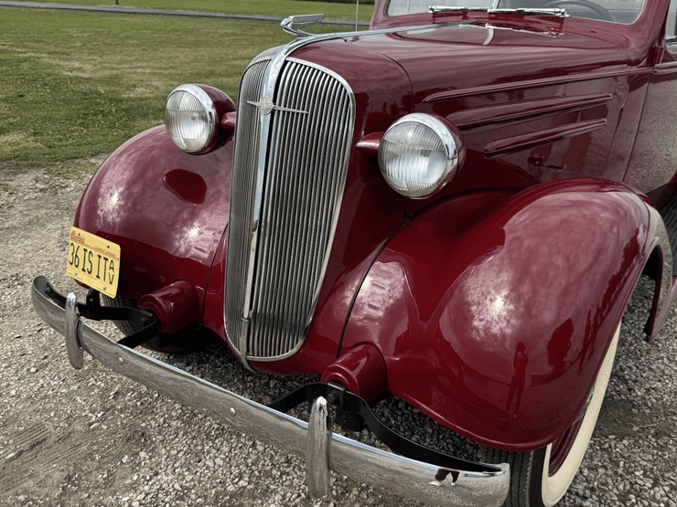1936-chevrolet-two-door-sedan-image-7