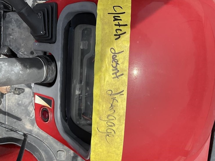 2011-case-ih-farmall-95-image-13