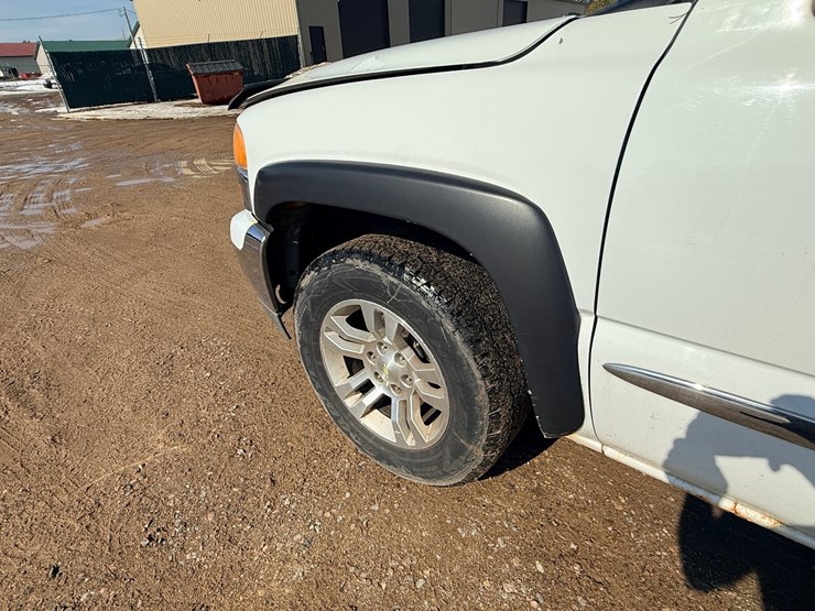 2002-gmc-1500-image-9