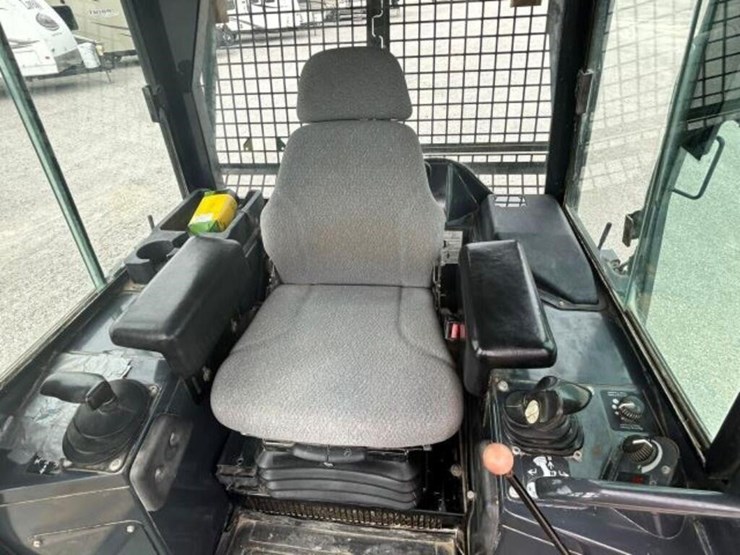 2007-deere-450j-lgp-image-14