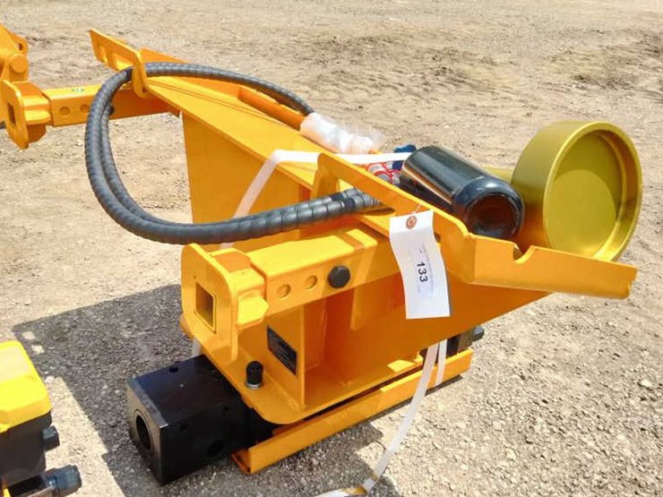 #133-•-skid-steer-pile-hammer-image-1