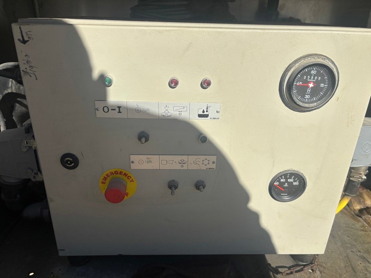 mack-rd688s-image-123