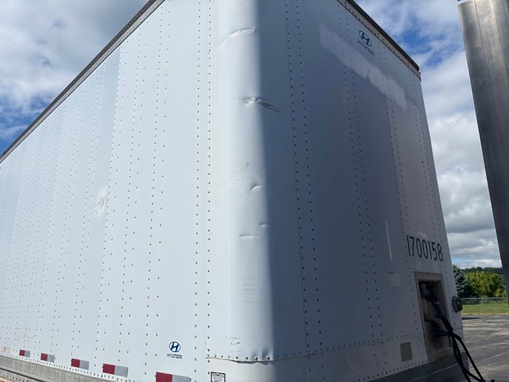 #2188-•-2002-hyundai-48'-dry-van-image-6