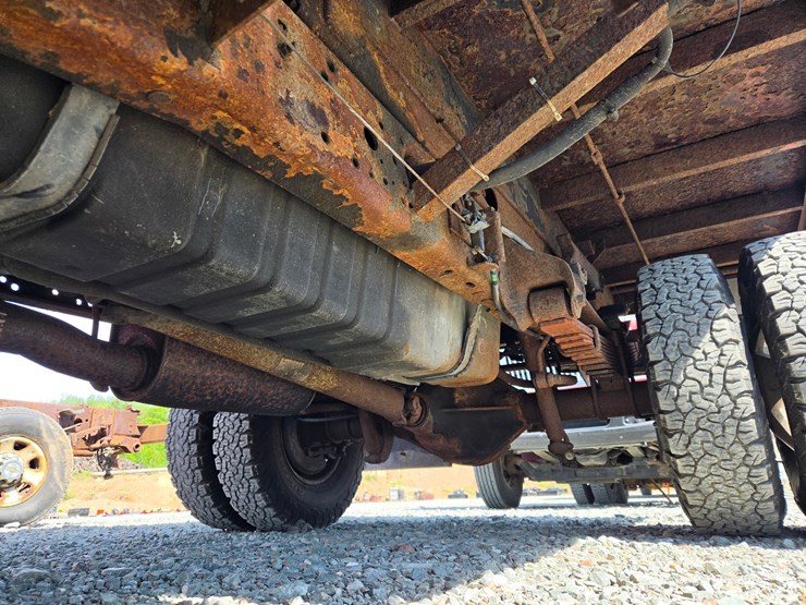 2001-ford-f350-image-28