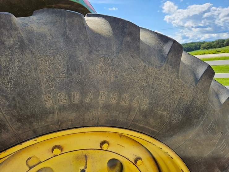 john-deere-8300-image-48
