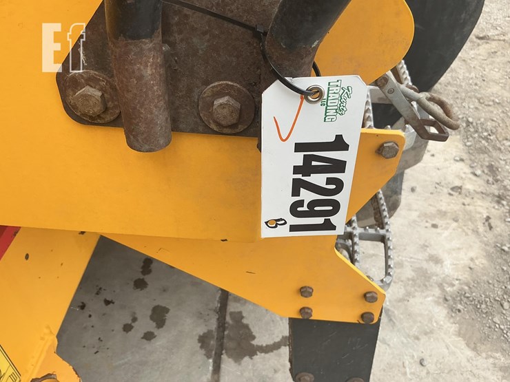 2018-jcb-427-image-20