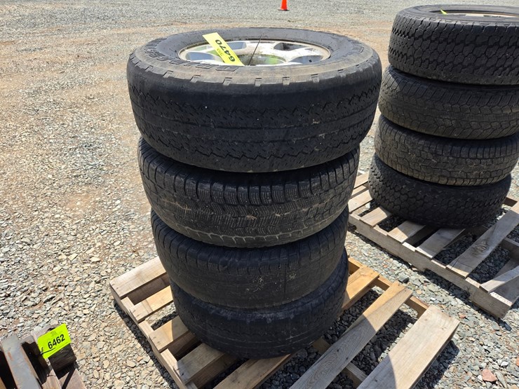 #6470-•-(4)-bridgestone-dueler-a/t-265/70r17-image-2