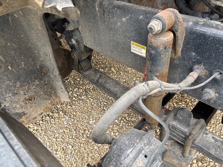 2020-western-star-5700xe-image-83