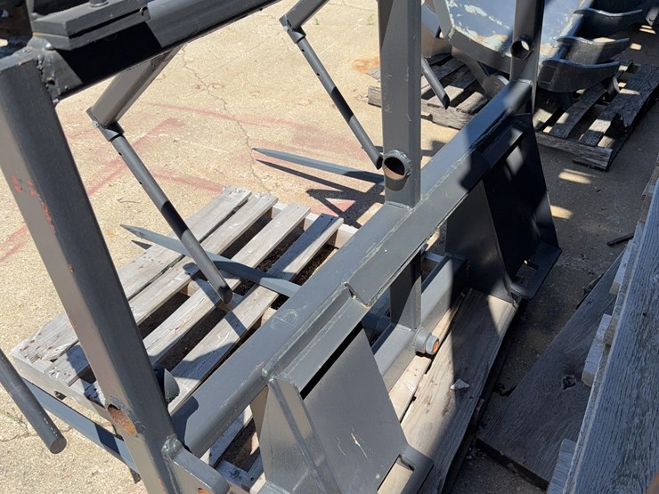 bale-forks-image-3