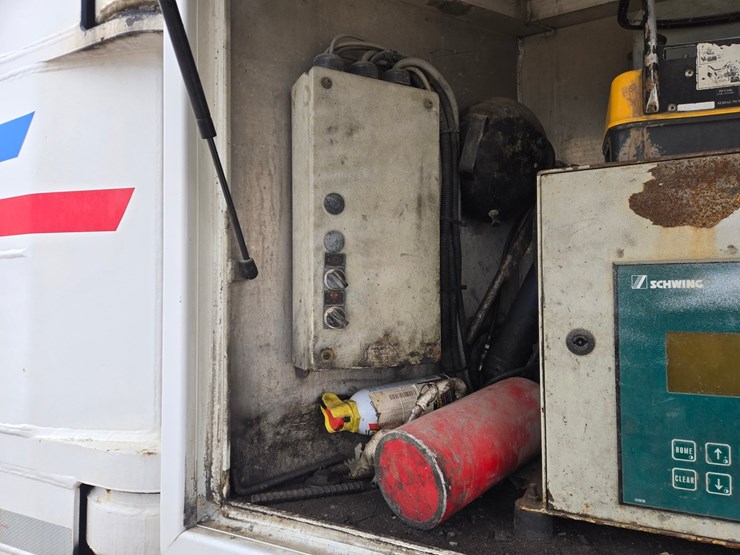 #60854-•-2006-tor-truck-corporation-61sx-pump-truck-image-31