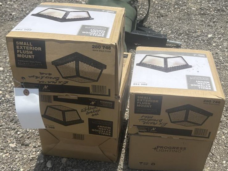 #235-•-(5)-small-exterior-flush-mount-light-fixtures-image-3