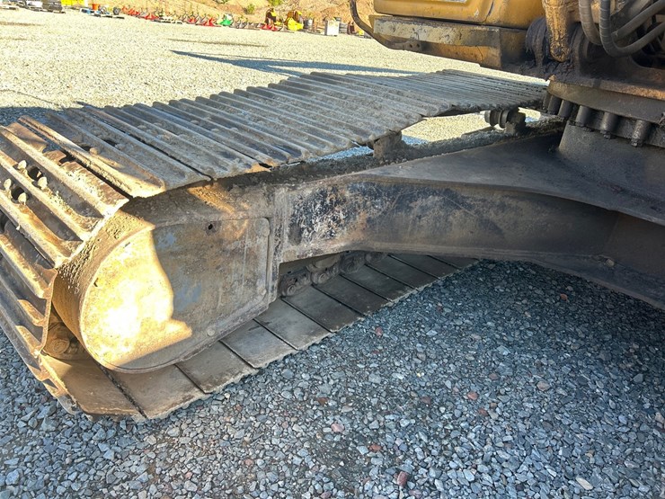 2000-deere-200-lc-image-30