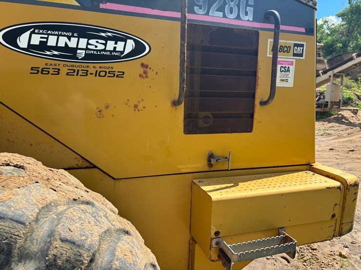 caterpillar-928g-image-14