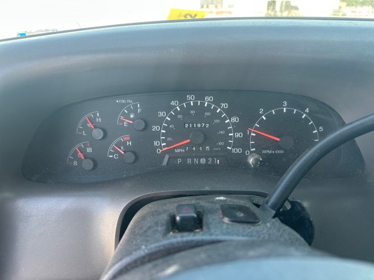 1999-ford-f250-image-28