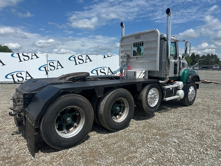2007-mack-granite-cv713-image-5