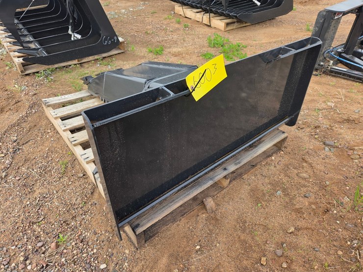#6003-•-unused-stout-xl-skid-steer-stump-bucket-image-5