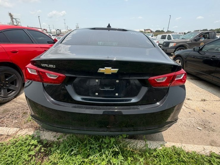 #78-•-2022-chevrolet-malibu-image-10