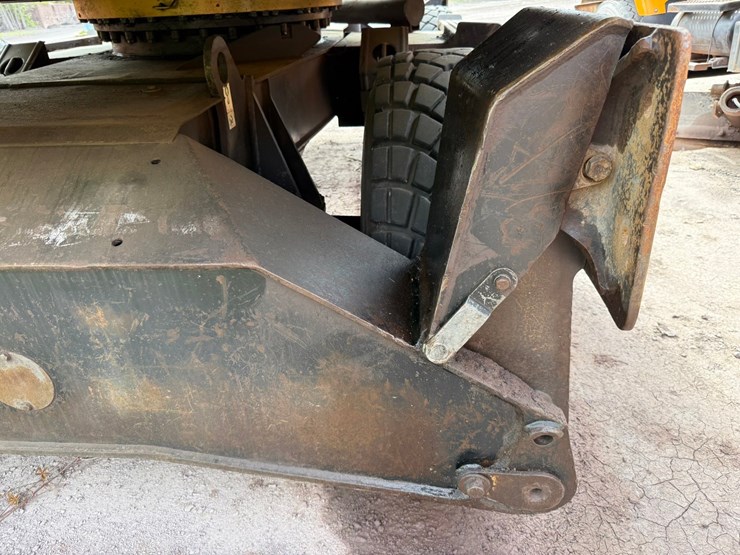 caterpillar-m318-image-59