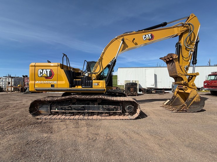 caterpillar-330-image-4