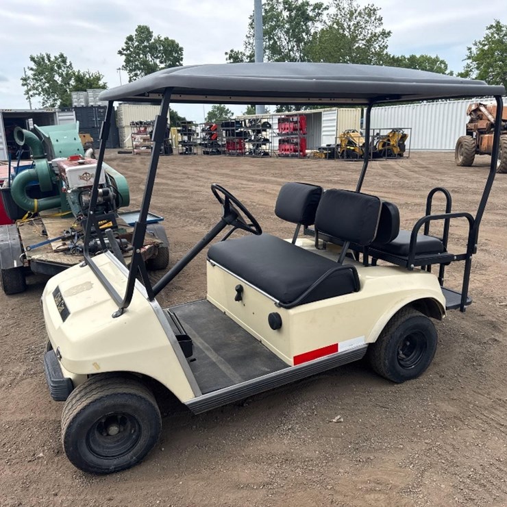 Club Car 4-Seat Gas Golfcart