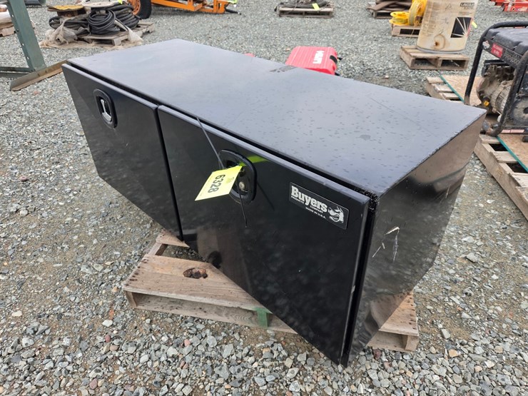 #6328-•-truck-tool-box-image-1