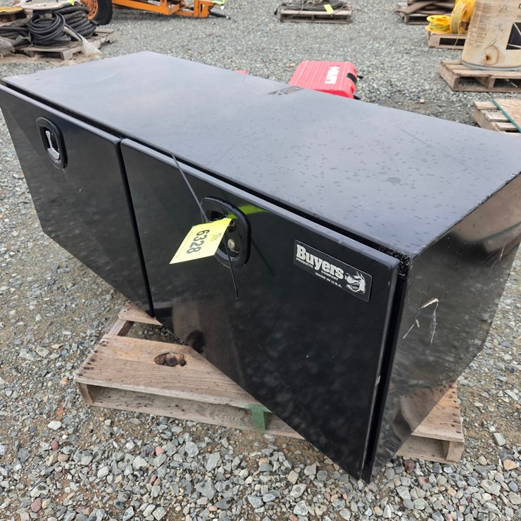 #6328 • Truck Tool Box