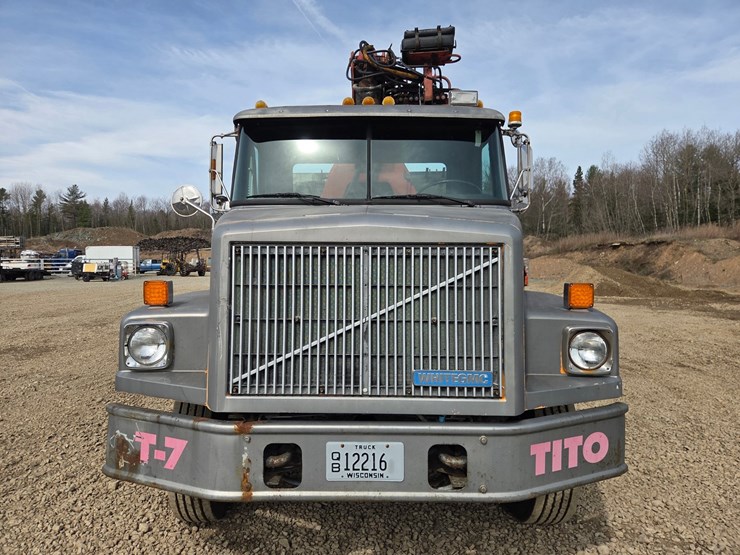 #60835-•-1991-volvo-/-gm-white-tandem-axle-storm-truck-image-8