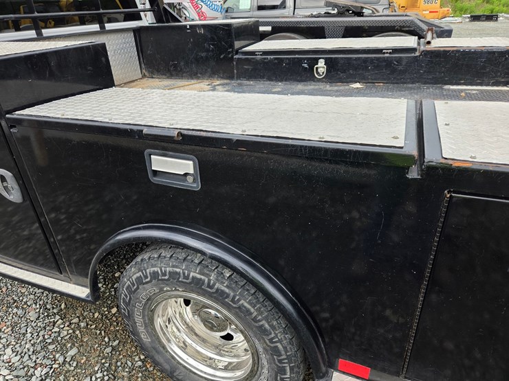 2020-ford-f350-image-22