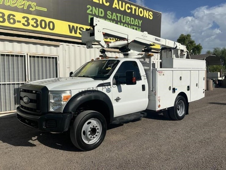 2015-ford-f550-image-2