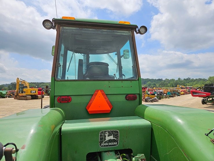 john-deere-8430-image-22