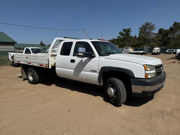 2006-chevrolet-3500hd-image-7
